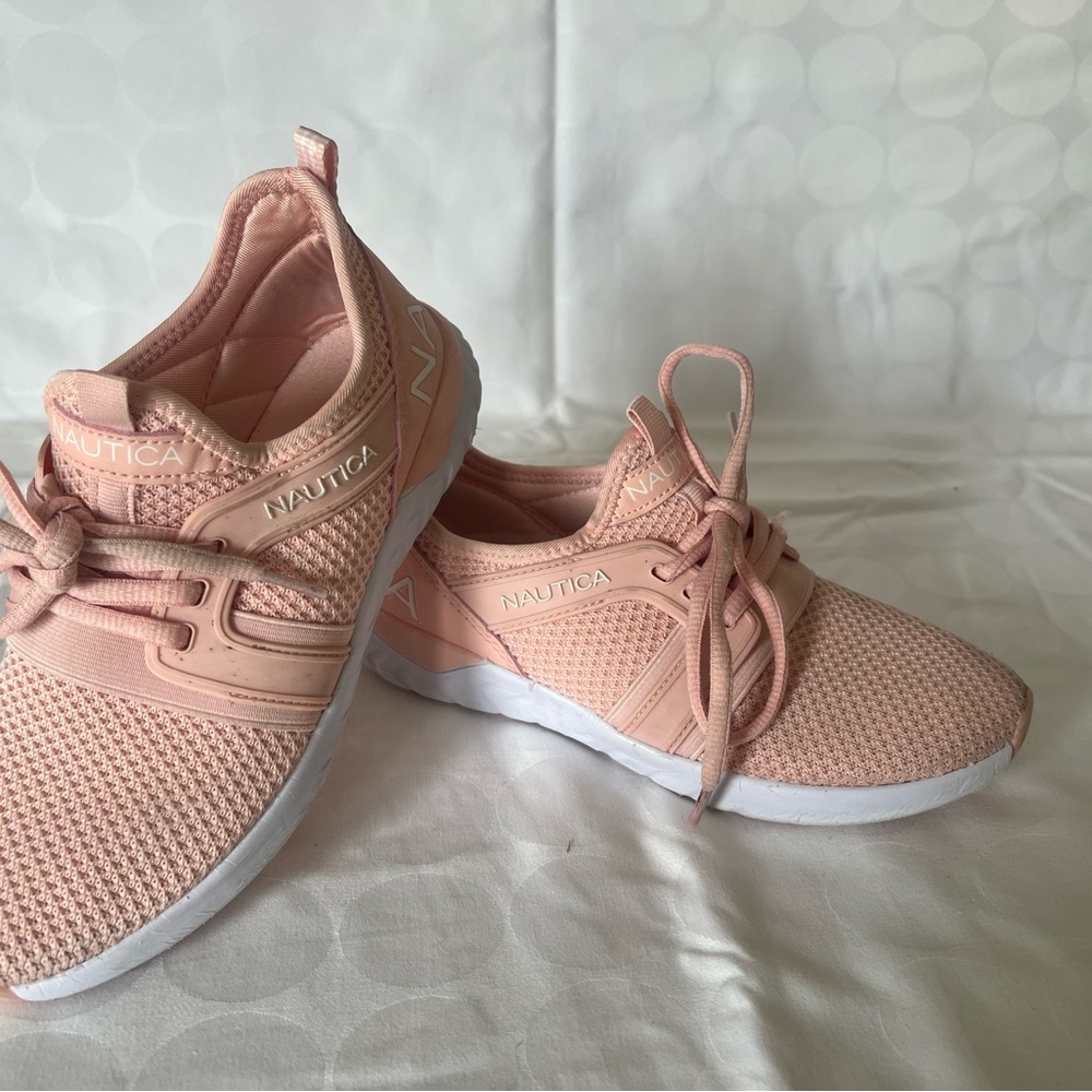 Nautica Women's Pink Sneakers